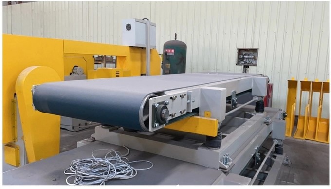 Thin Slab Band Saw Machine Conveyor Belt Thin Slab Band Saw Machine Conveyor Belt